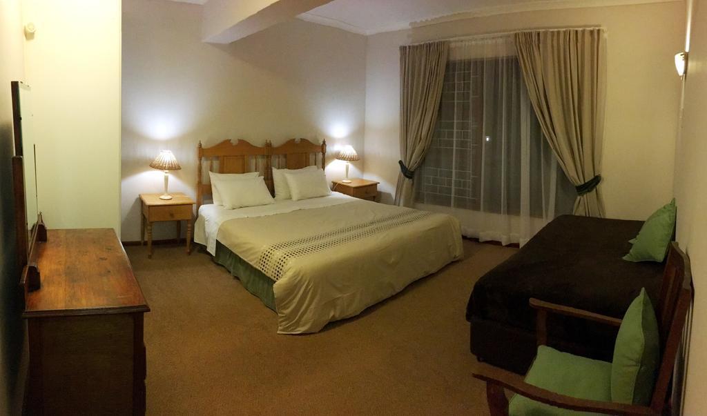Four Pines Lodge 허머너스 외부 사진